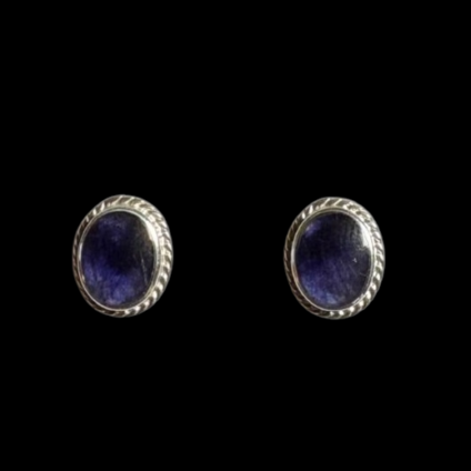 Medium Oval Stud with Rope Edge Design