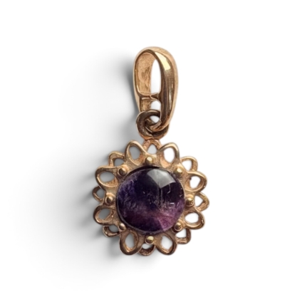 Small Gold Round Intricate Flower Design