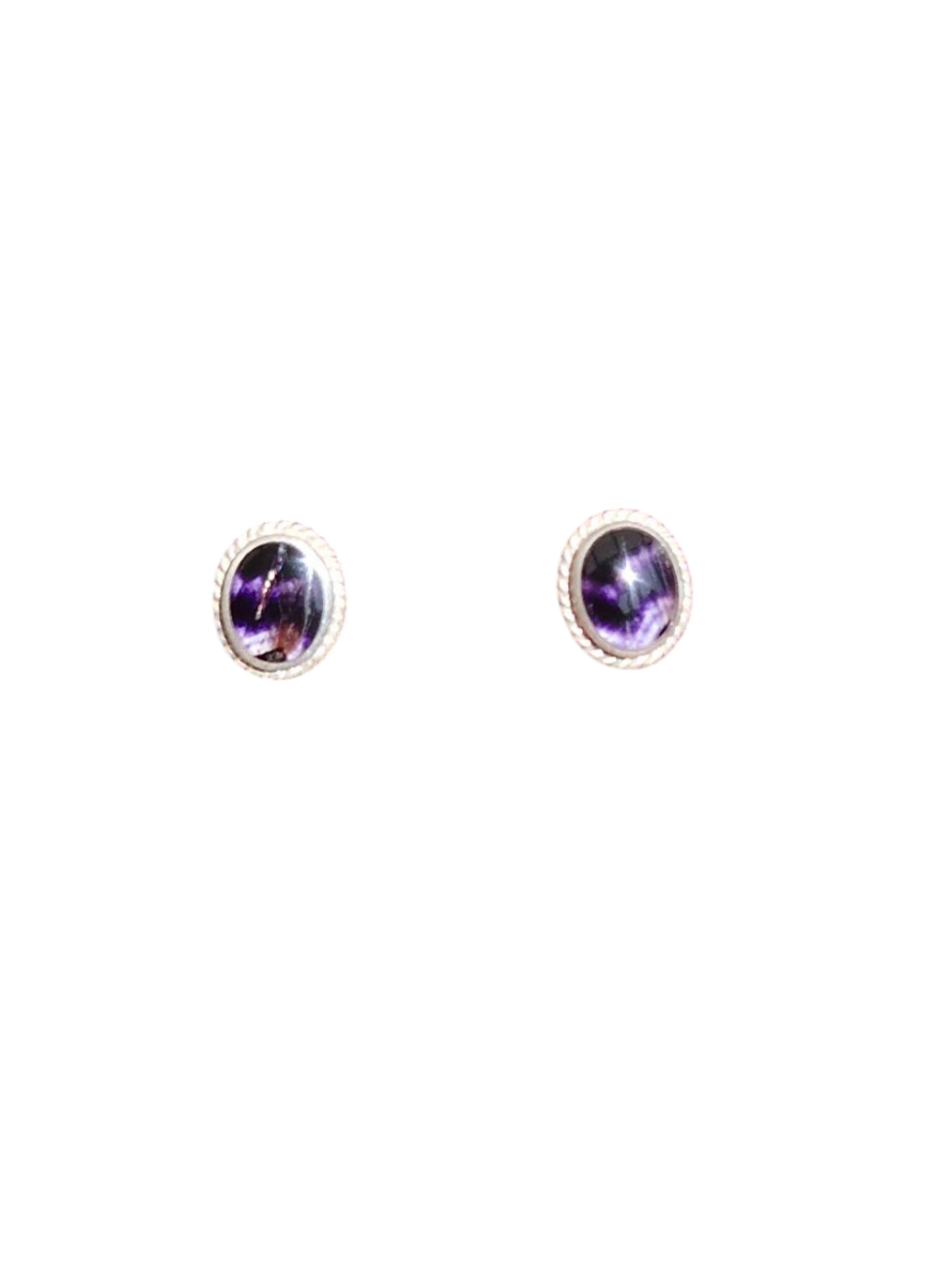 Medium Oval Stud with Rope Edge Design