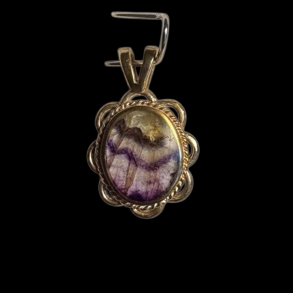 9ct Gold and Blue John Pendant with Rope and Loop Design