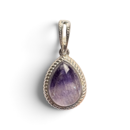 Tear Drop Shaped Pendant with Rope Edge Surround
