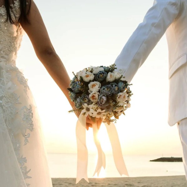 Now wedding season is officially upon us, have you ever thought of buying Blue John as your something old (Blue John stone), something new (setting in which it is set) and something Blue!3 parts of the 4 wedding traditions in 1! The only thing we can't offer is the borrowed! 🤣